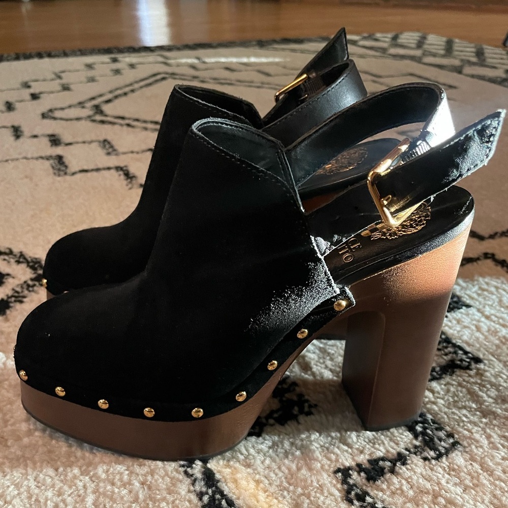 Vince Camuto Clog